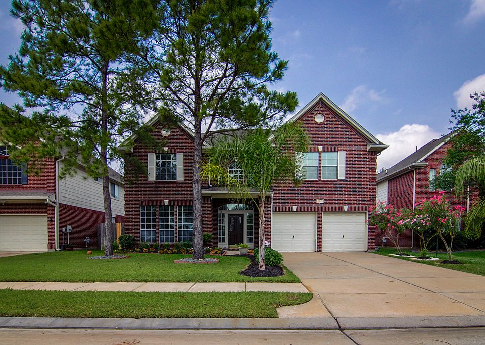 1st image of 12230 Ashford Park Dr