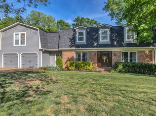 2248 Racquet Club Dr, Murfreesboro, TN 37128