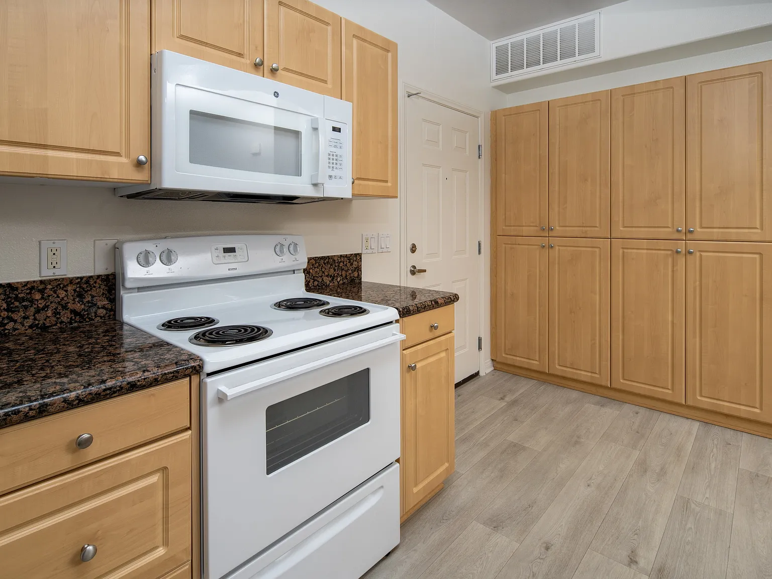 55+ Community - FountainGlen Grand Isle — Photo 3