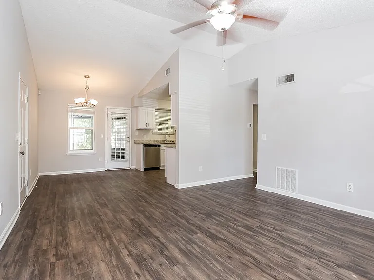 3695 Deer Crossing Pl — Photo 3