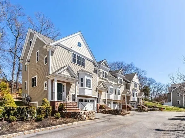 10 Murray Ave #16, Burlington, MA 01803
