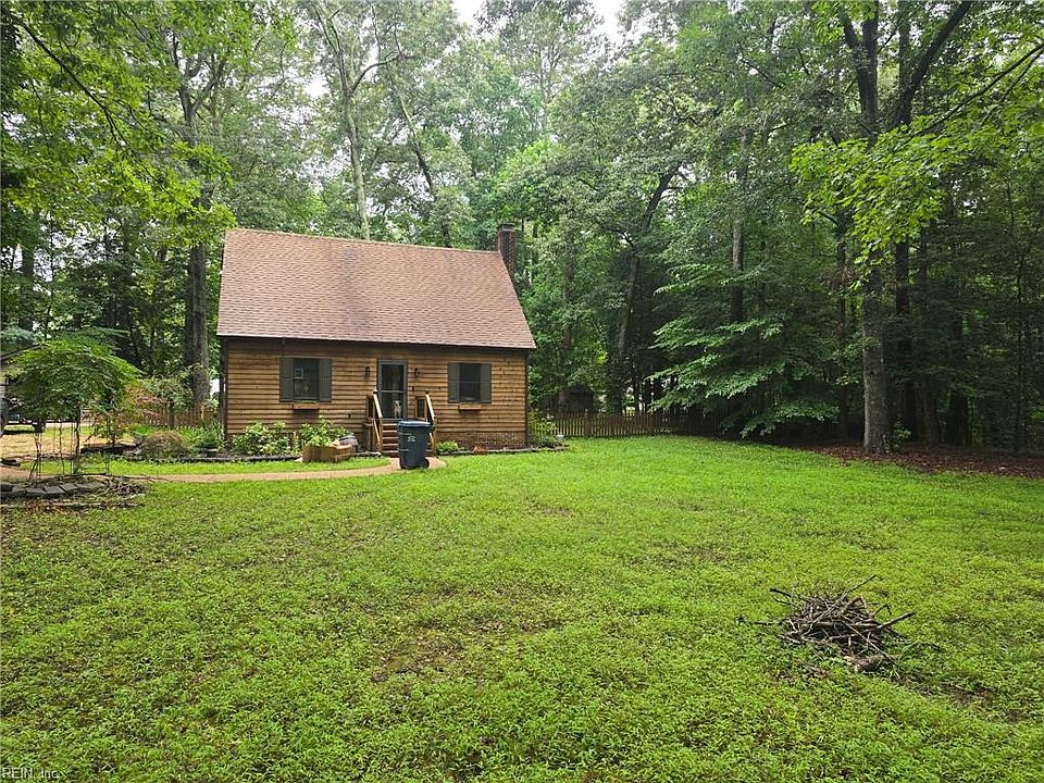 1st image of 7624 Lomaki Ln