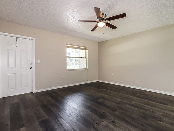 2nd image of 4035 Dietz Rd