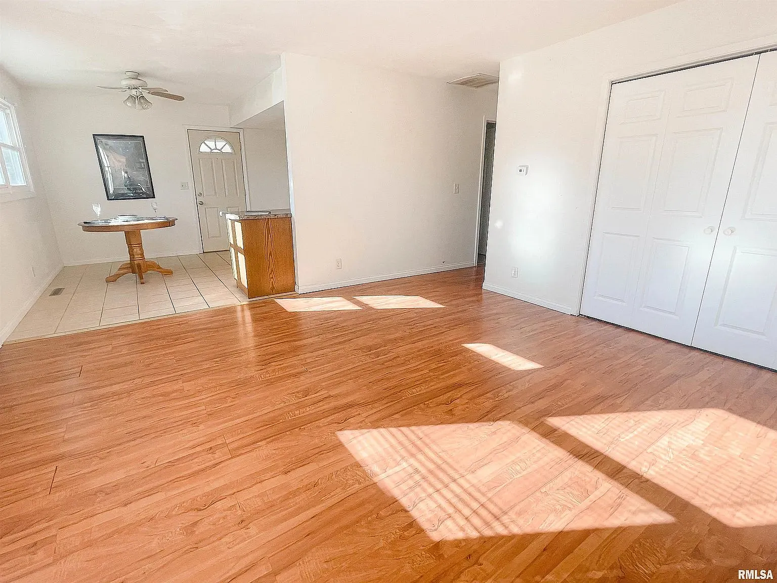 2 bed, 1.0 bath, 936 sqft, $997 — Photo 3