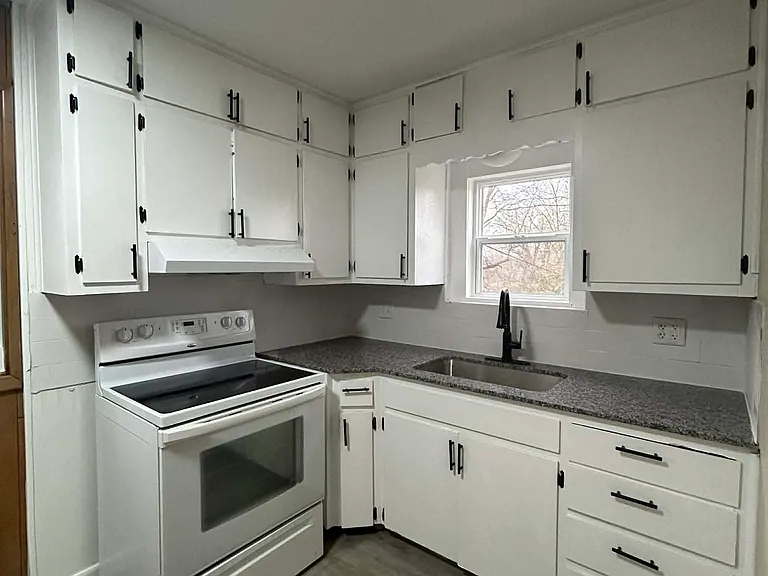 936 E 23rd St S #936 — Photo 7