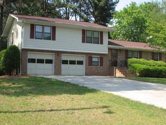 1st image of 2181 Plantation Ct