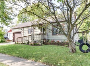 1503 S Madison St, Bloomington, IL