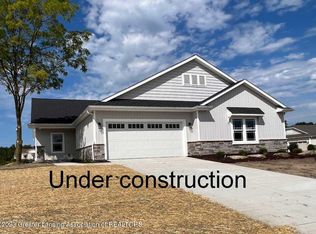 5277 Hawk Hollow Dr E, Bath, MI 48808