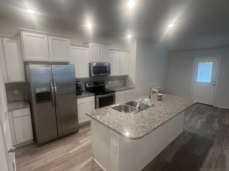 104 Green Jay Dr — Photo 7