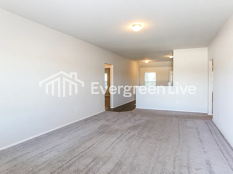 10 Spring Ridge Ln — Photo 3