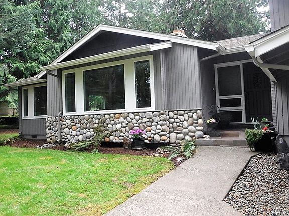 3rd image of 23308 Country Dr E