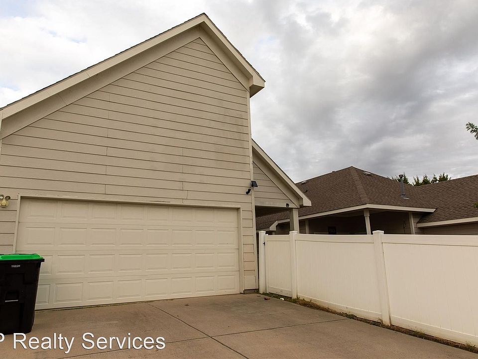1st image of 909 Wenk Dr