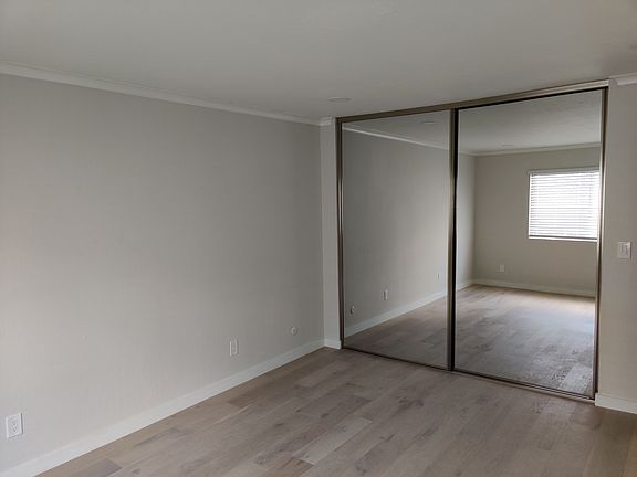 5th image of 315 Hanover Ave #204