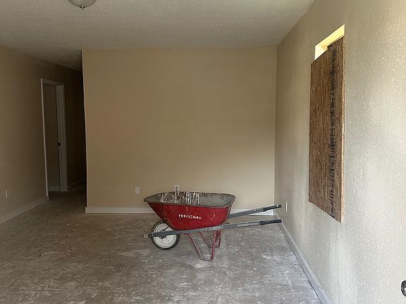 2nd image of 3569 Russelwood Dr