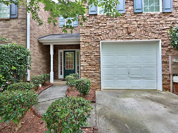 2nd image of 150 Fern Crest Dr