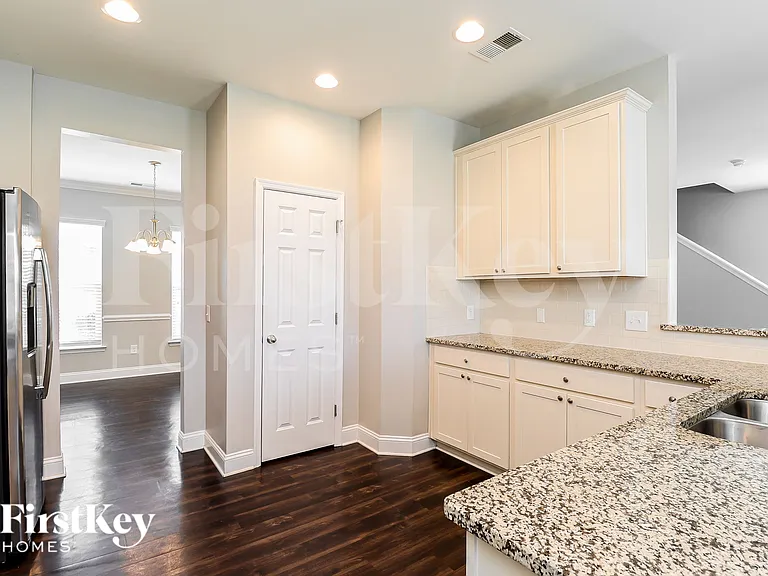 4908 Wilcrest Ct — Photo 9