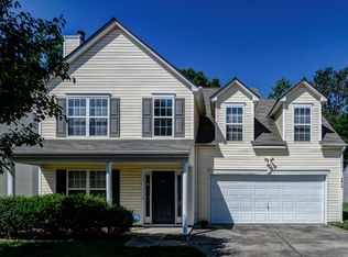 7816 Montbrook Dr, Charlotte, NC 28214