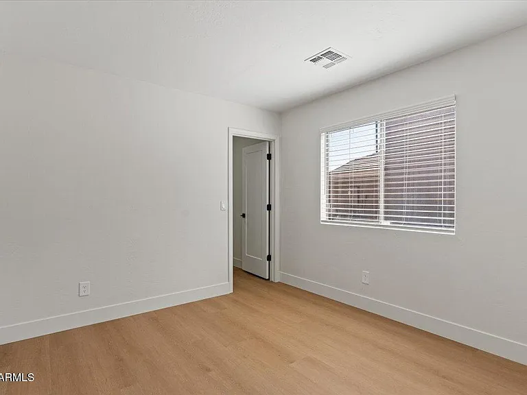 2289 W Hayden Peak Dr — Photo 13