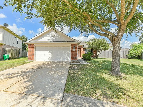 3rd image of 11806 Piney Way Ln