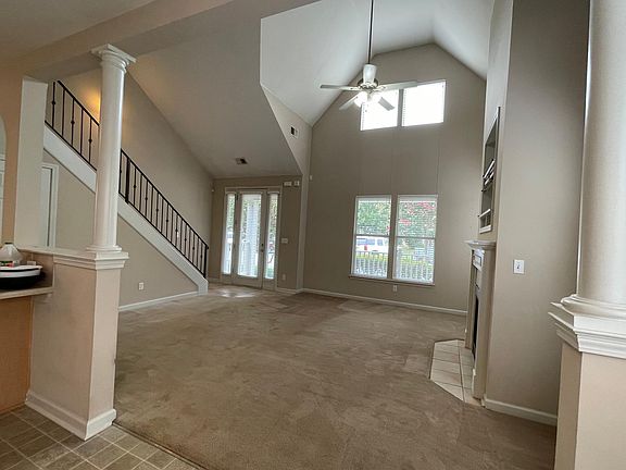 Gorgeous Vaulted Ceilings! Gas logs fireplace.