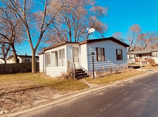 470 Lucille Ave, Elgin, IL 60120