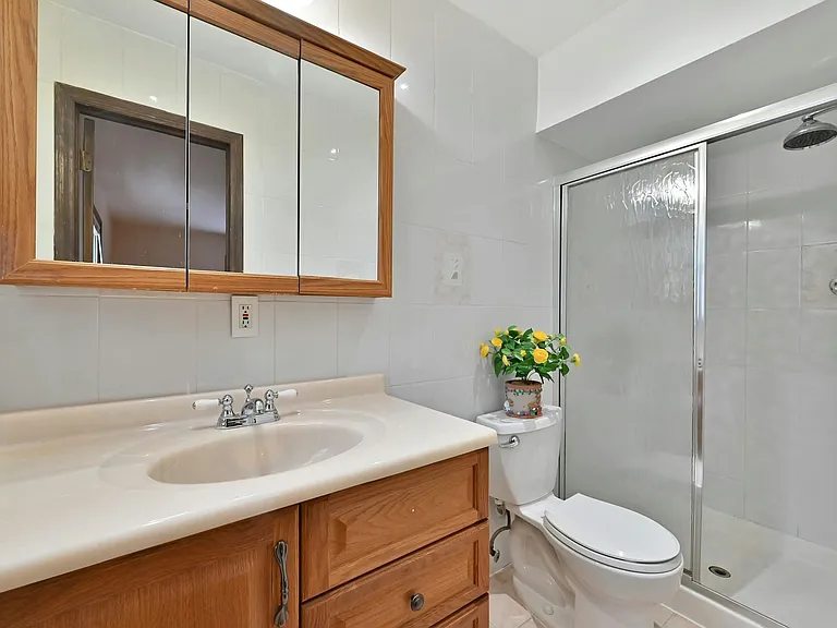 27 Beech St — Photo 10