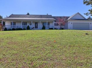 654 Tulley Ln, New Haven, MO 63068