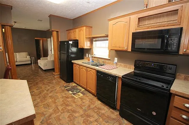 117 Gober Ln — Photo 9