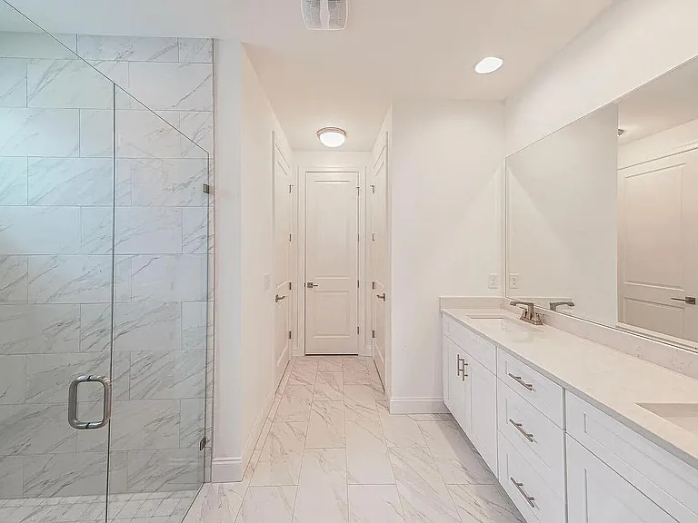22 Roundwood Dr #294 — Photo 7
