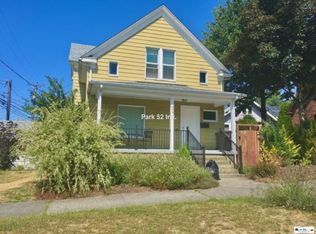 609 S 40th St #A, Tacoma, WA 98418