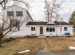 32 Overlook Ter, Dracut, MA 01826