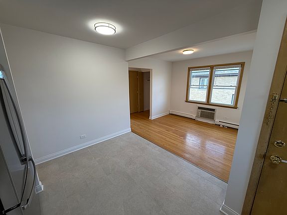 5th image of 680 Beau Ct #2