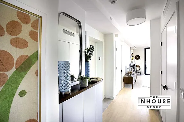 Sold by The In House Group | media 19