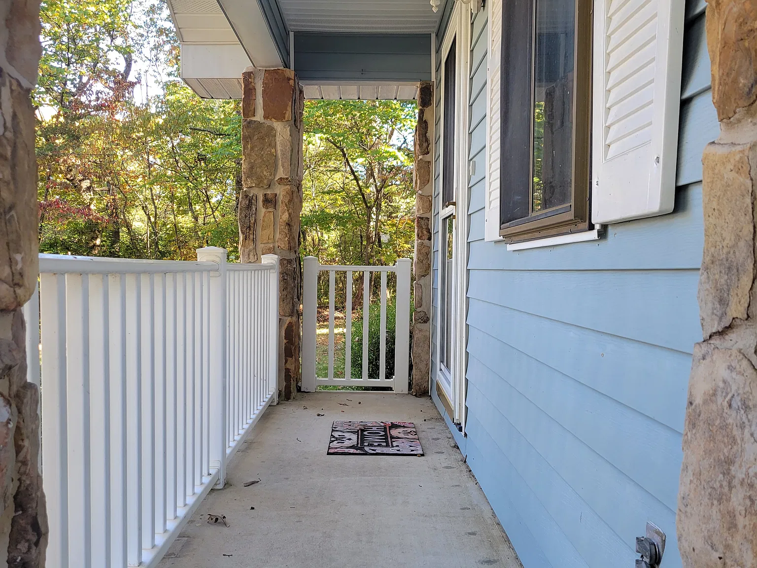 140 Lakeshire Drive - . — Photo 4