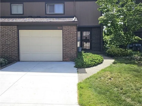 901 Quarry Dr, Akron, OH 44307