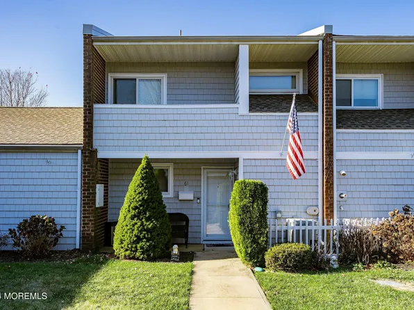 61 Maple Drive, Spring Lake Heights, NJ 07762
