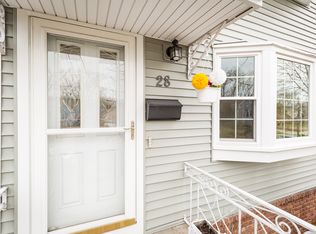 28 Murdock St, Fords, NJ 08863