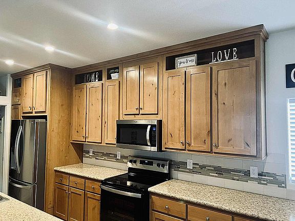 Glass top electric range 