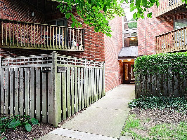 1st image of 2140 N Lincoln Ave APT 5202