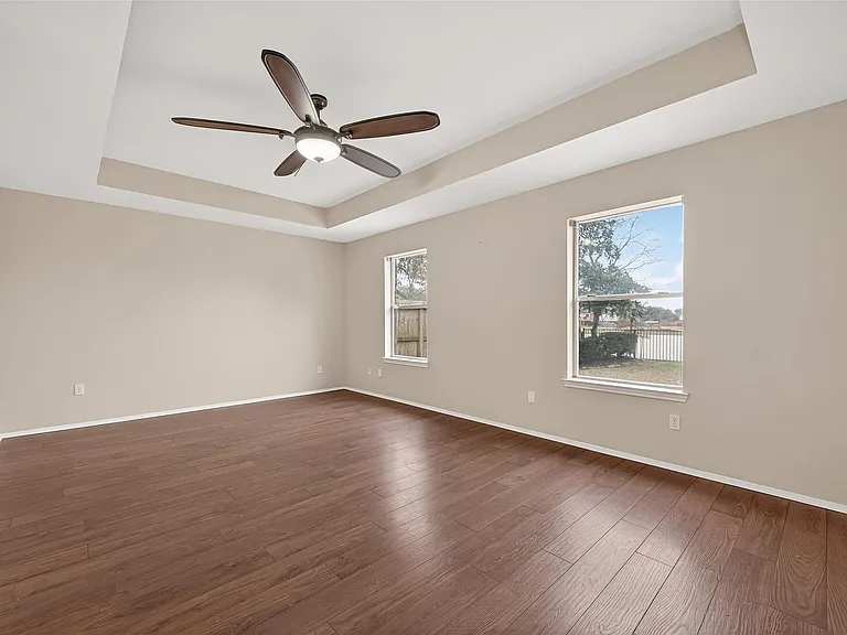23035 Canal Rd — Photo 30