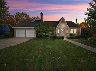 4833 Stanley Ave, Downers Grove, IL 60515