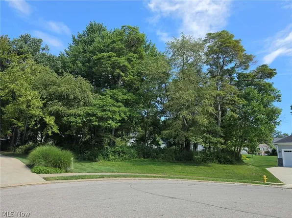 1347 Cherry Bark Ct, Heath, OH 43056