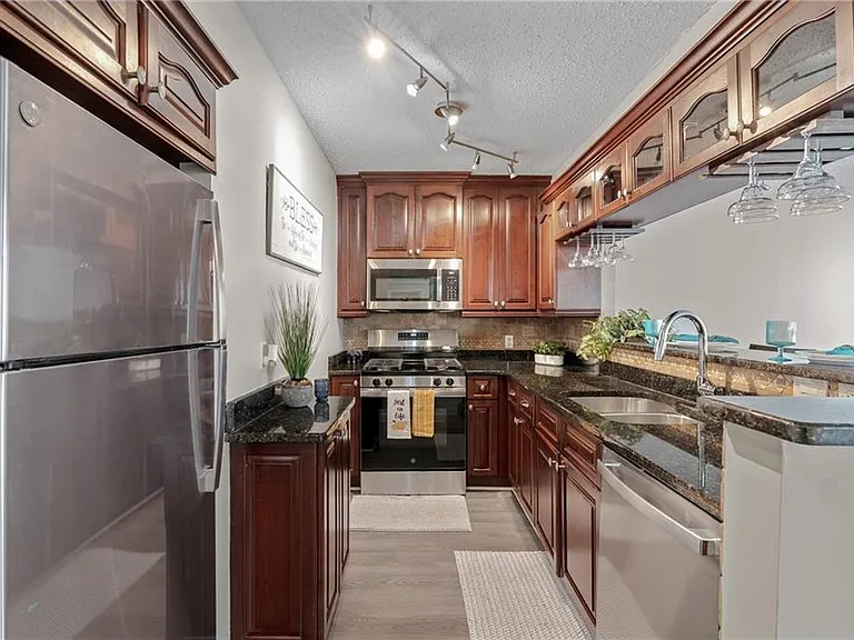 620 Peachtree St NE #911 — Photo 4