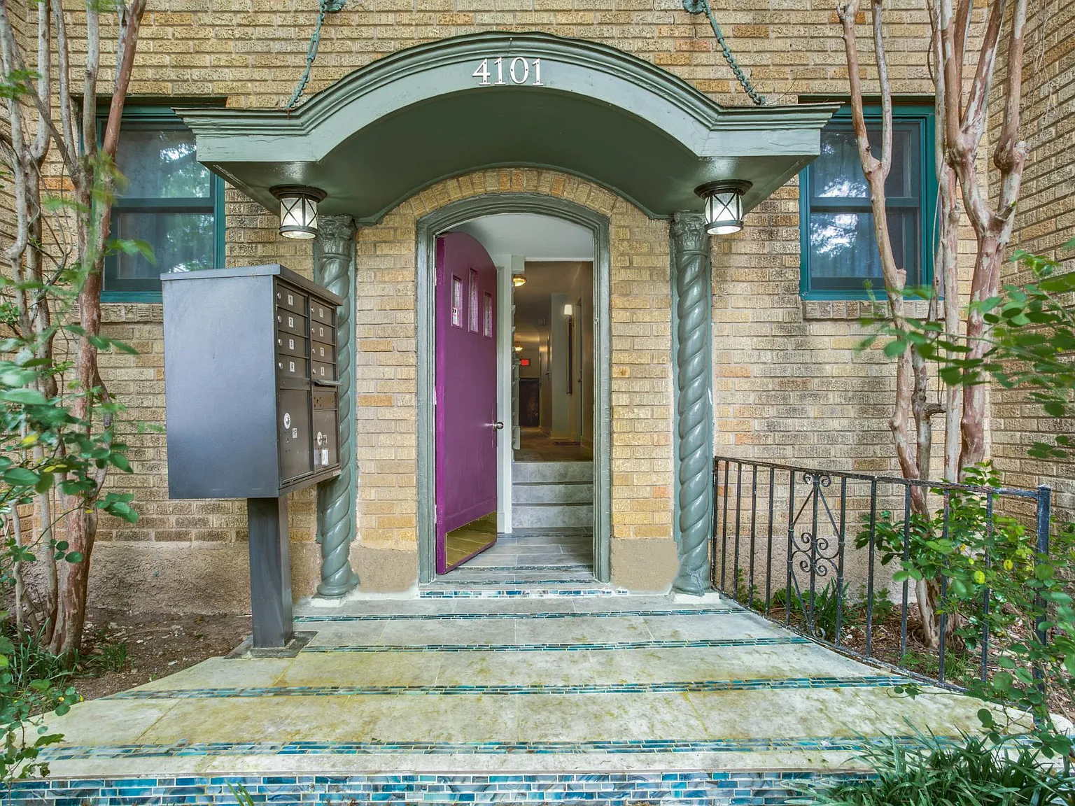 1 bed, 720 sqft, $1,325 — Photo 1