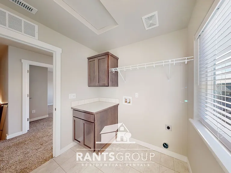 9734 Rayla Ct SE — Photo 15