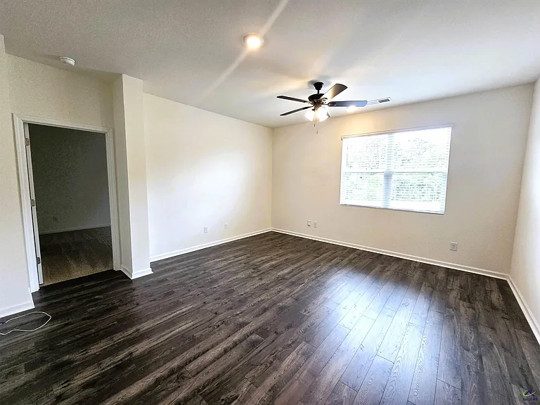 103 Ike Ct — Photo 17