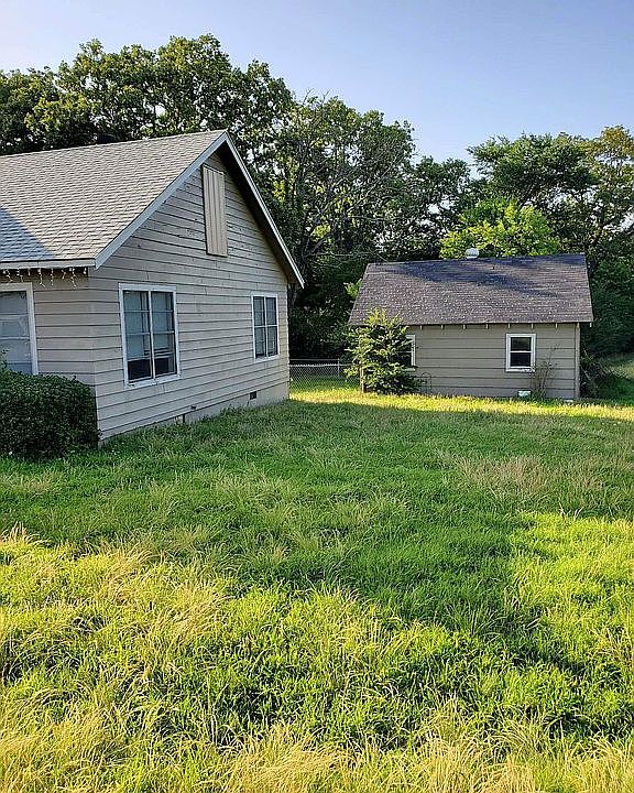 217 NE 9th St, Antlers, OK 74523 Zillow