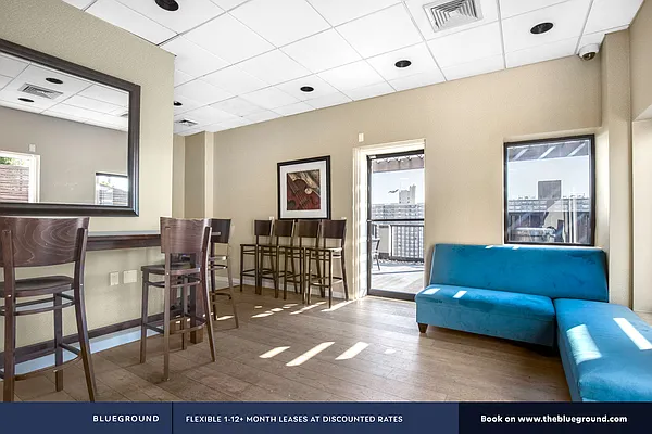 Rented by The Blueground | media 51