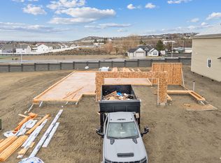 474 Snowgrass Ave, West Richland, WA 99353