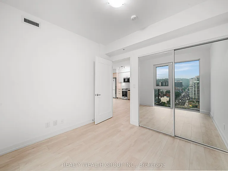 75 James St S #1224 — Photo 11